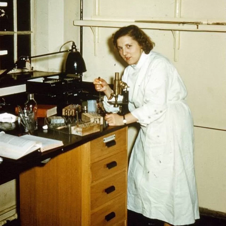 Dr. Angelyn Konugres
Cambridge University, 1959